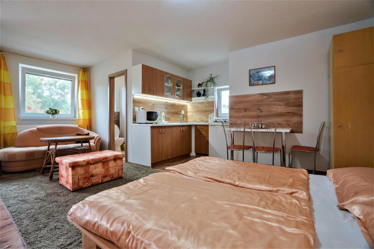 Apartmany Anna Liptovsky Michal Ngoại thất bức ảnh
